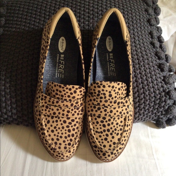 Classic Leopard print loafers with modern details - Picture 1 of 4